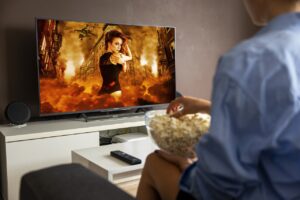 「吹替え」を英語でどう表現する?映画用語を英語で学ぶ
